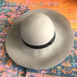 Felt Wide Brim Hat ✨